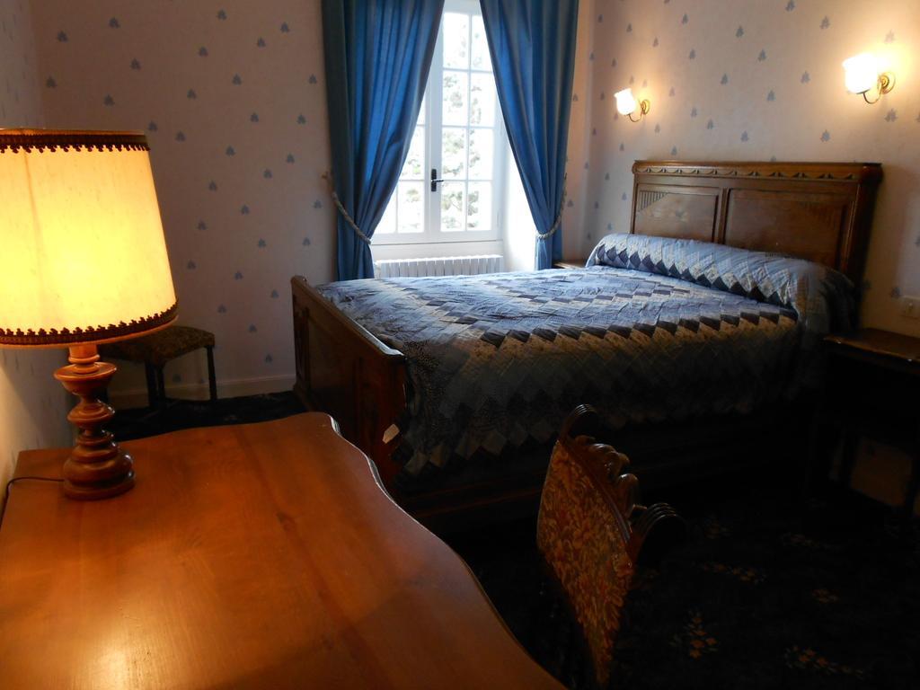 Hotel Restaurant Du Moulin De Barette Blavozy 객실 사진